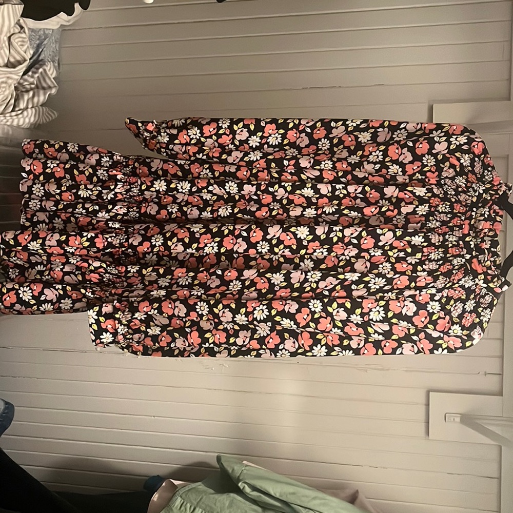 Kate Spade size XL dress. Originally 329.00 never worn. Tags still on.